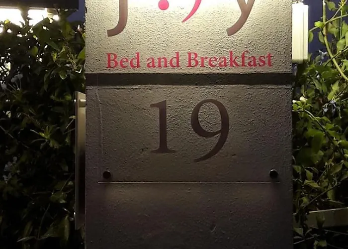 Bed & Breakfast Joy19